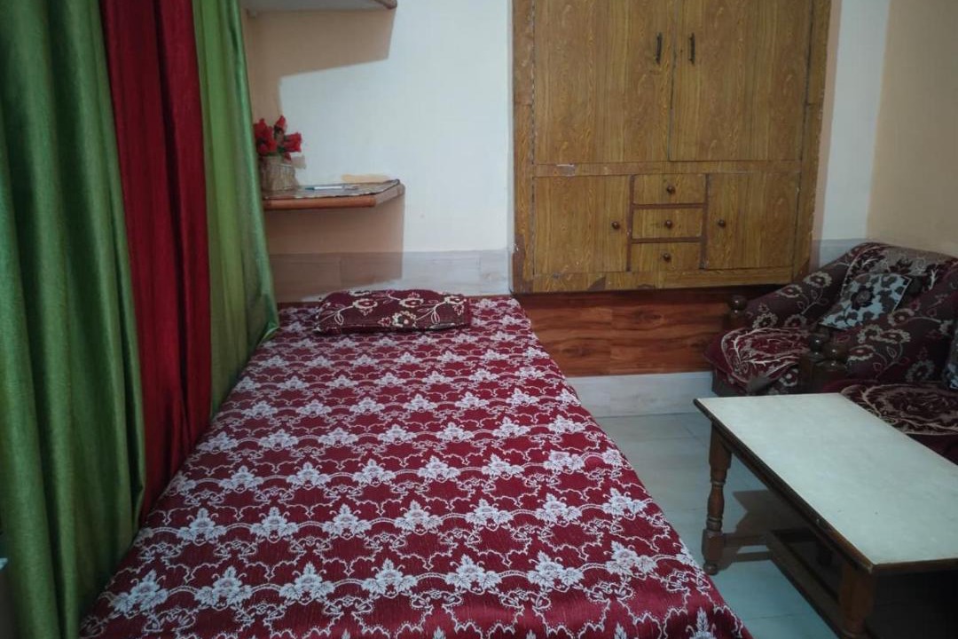 Photo of Bedroom in Dhampur