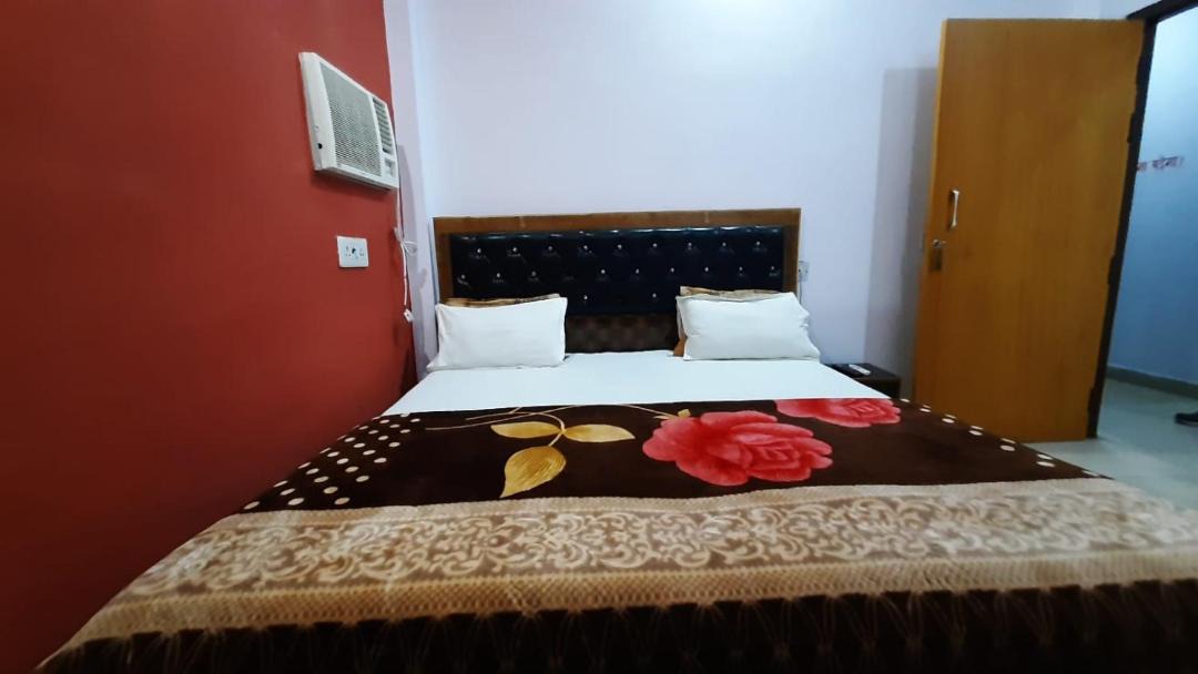 Photo of Bedroom in Gonda
