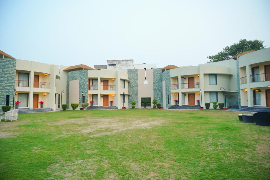 Photo of Buildings in Mohangarh