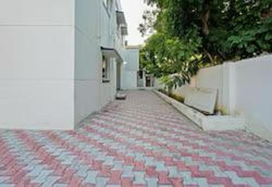 Photo of Others in Sholinganallur