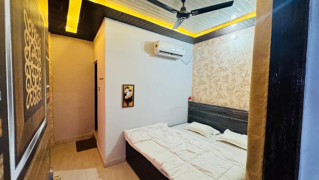 Photo of Bedroom in Varanasi