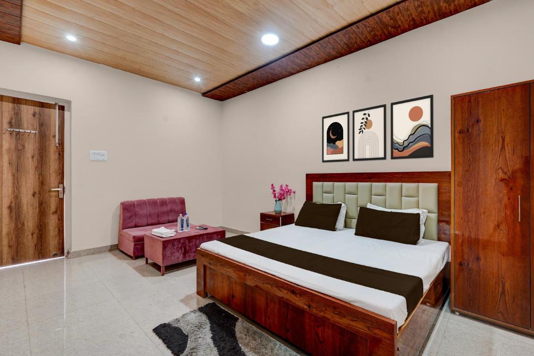 Photo of Bedroom in Indira Nagar