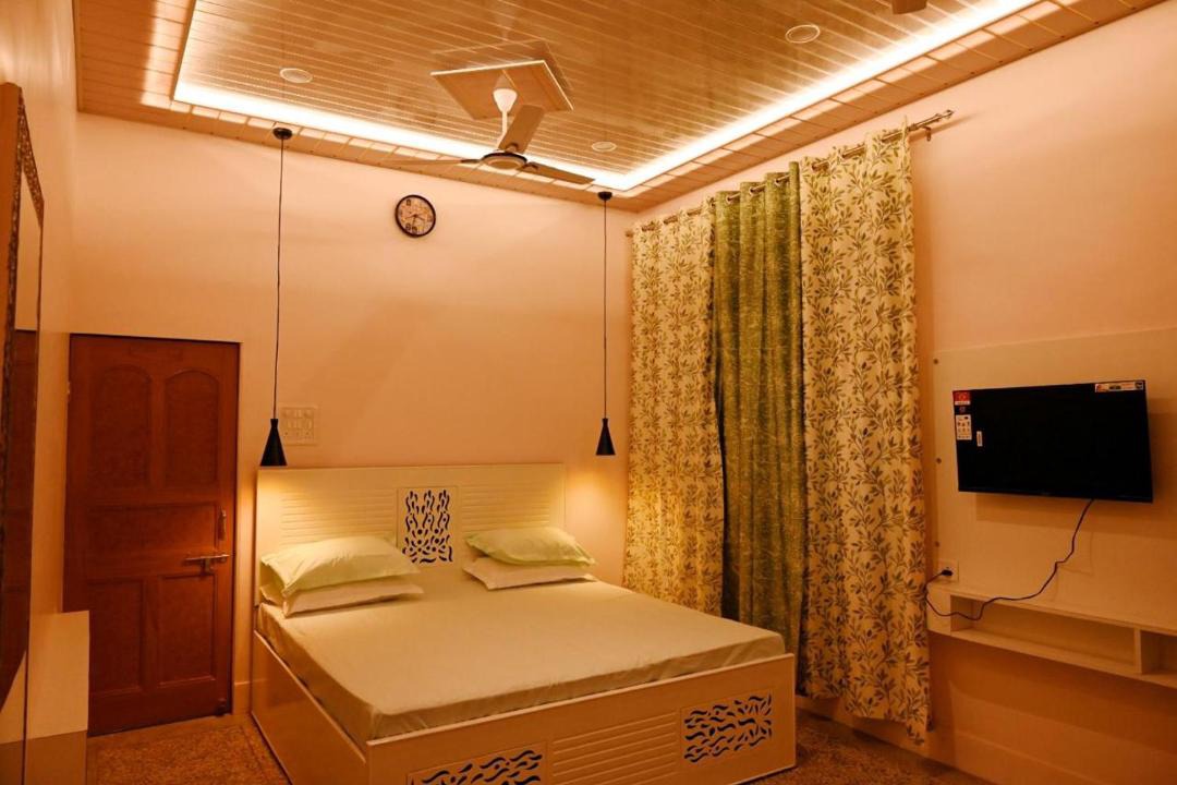 Photo of Others in Varanasi