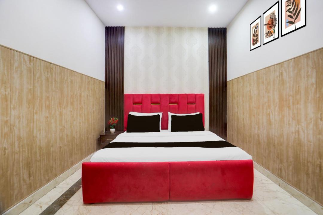 Photo of Bedroom in Sector 3