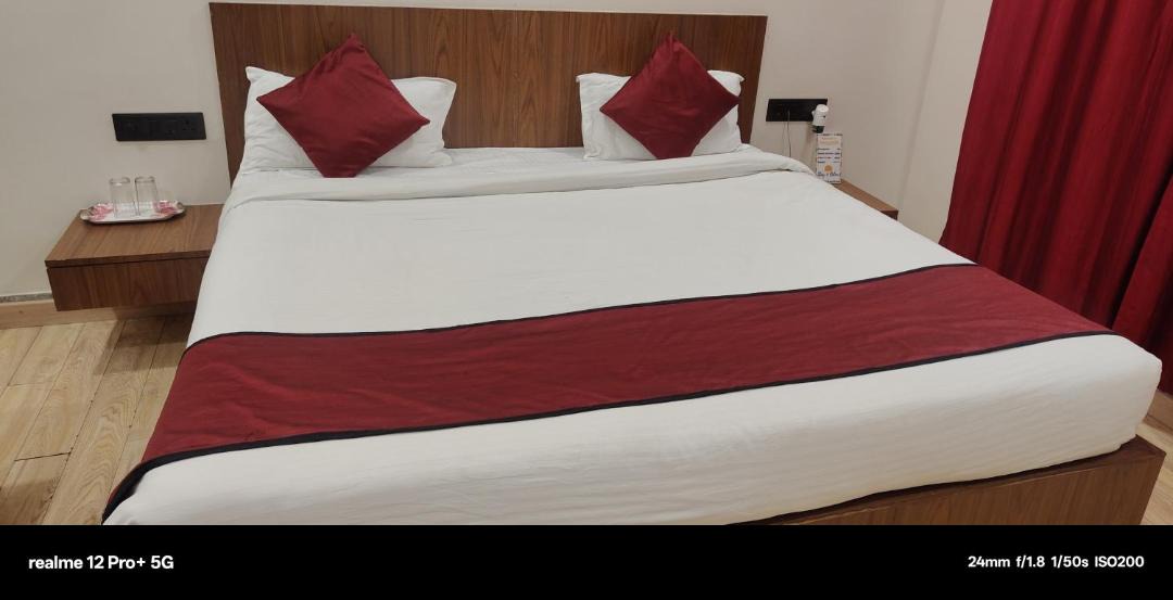 Photo of Bedroom in Bilaspur