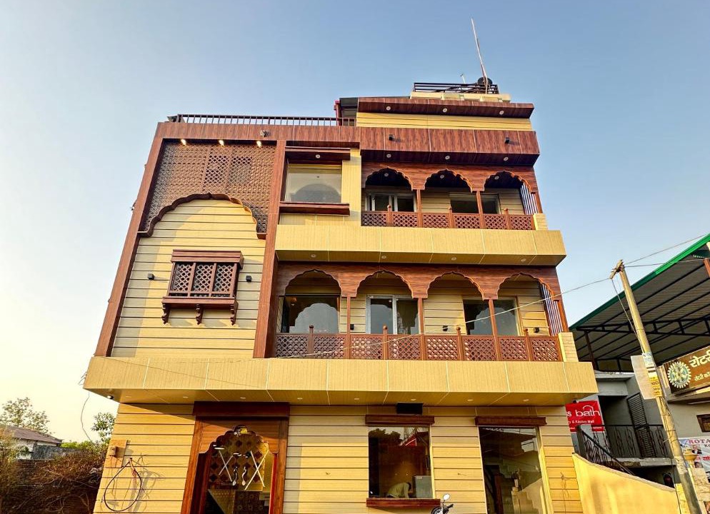 Photo of Buildings in Lansdowne