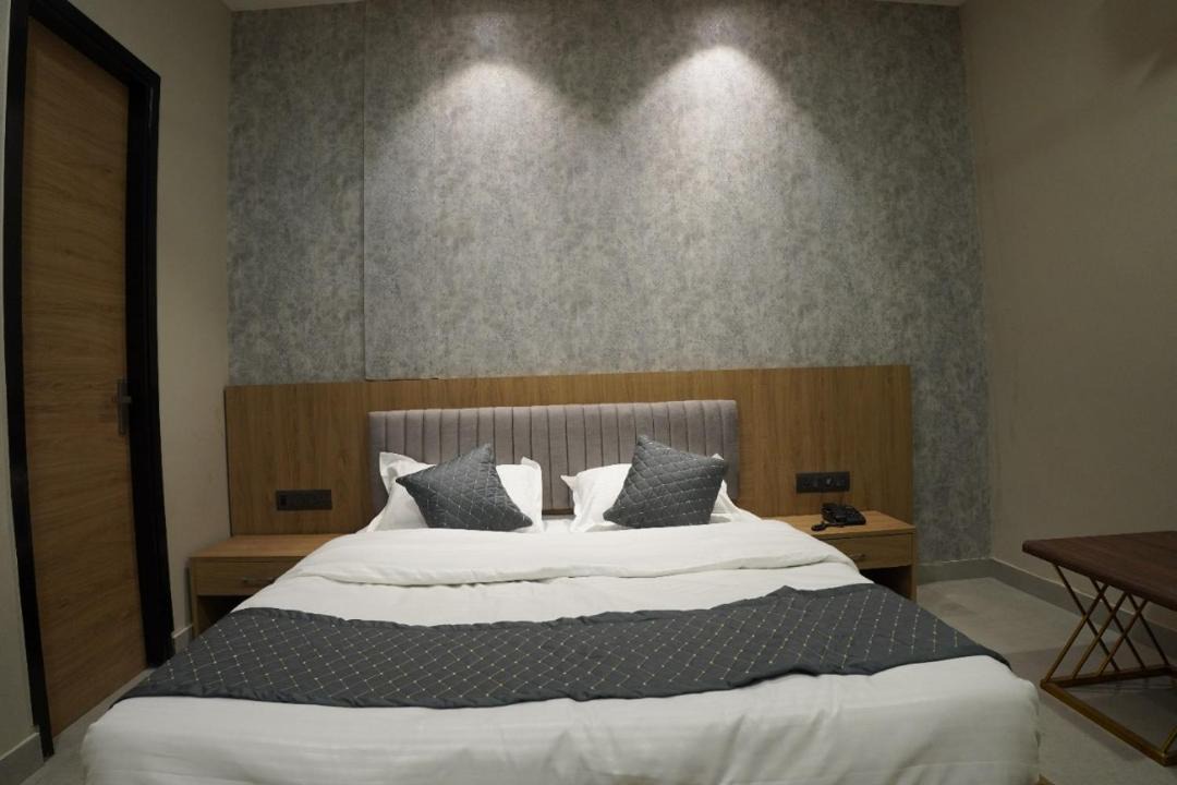 Photo of Bedroom in Bathinda