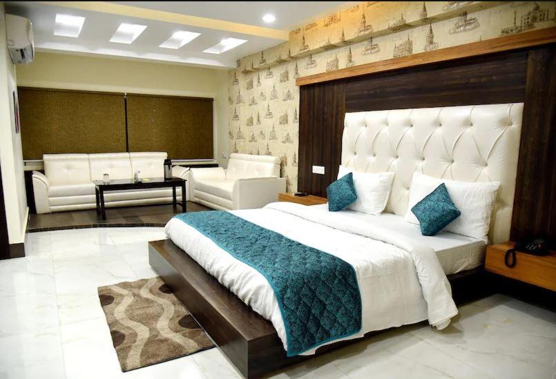 Photo of Bedroom in Chhatarpur