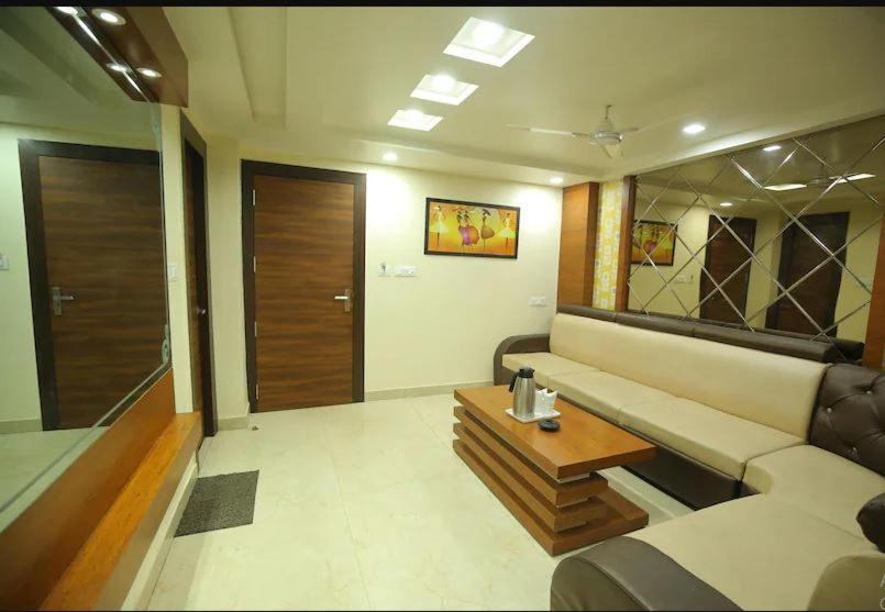 Photo of Livingroom in Chhatarpur