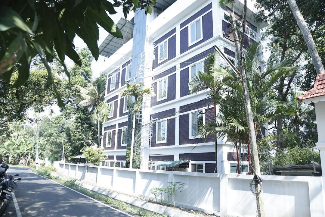 Photo of Buildings in North Paravur