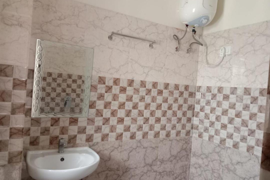 Photo of Bathroom in Bara Banki
