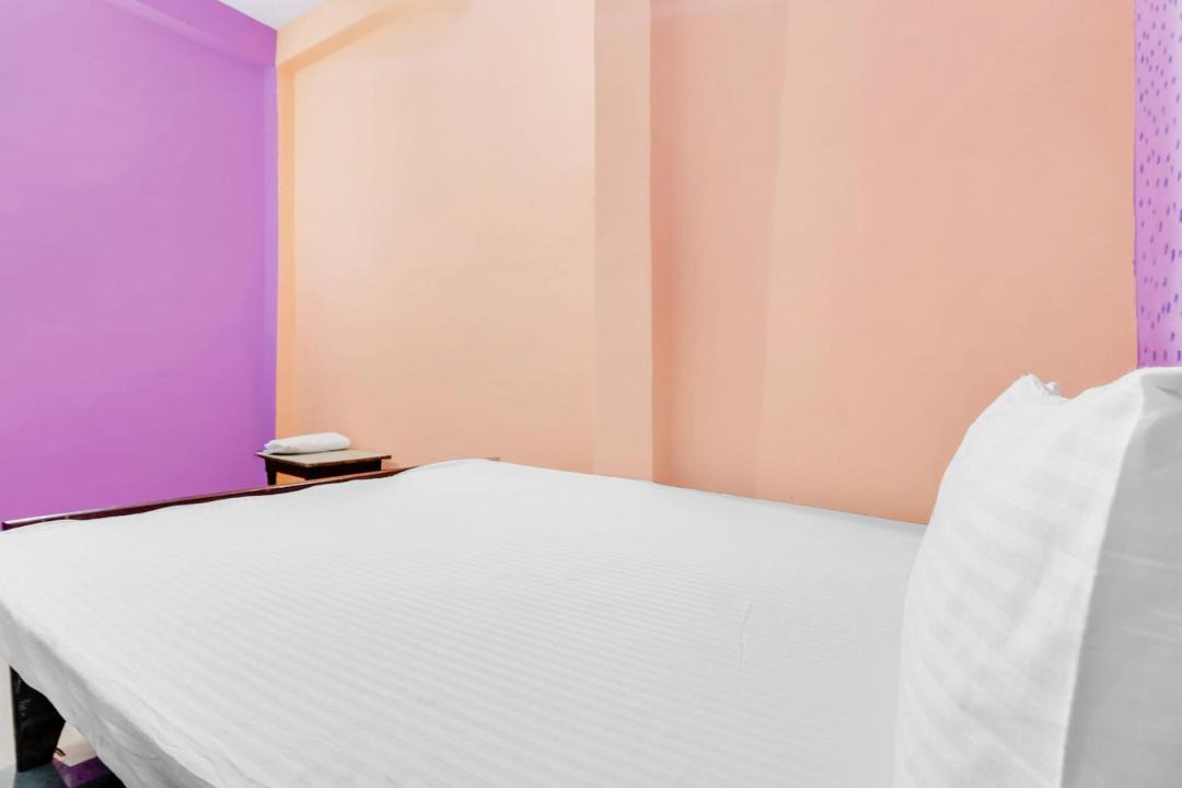 Photo of Bedroom in Taj Ganj