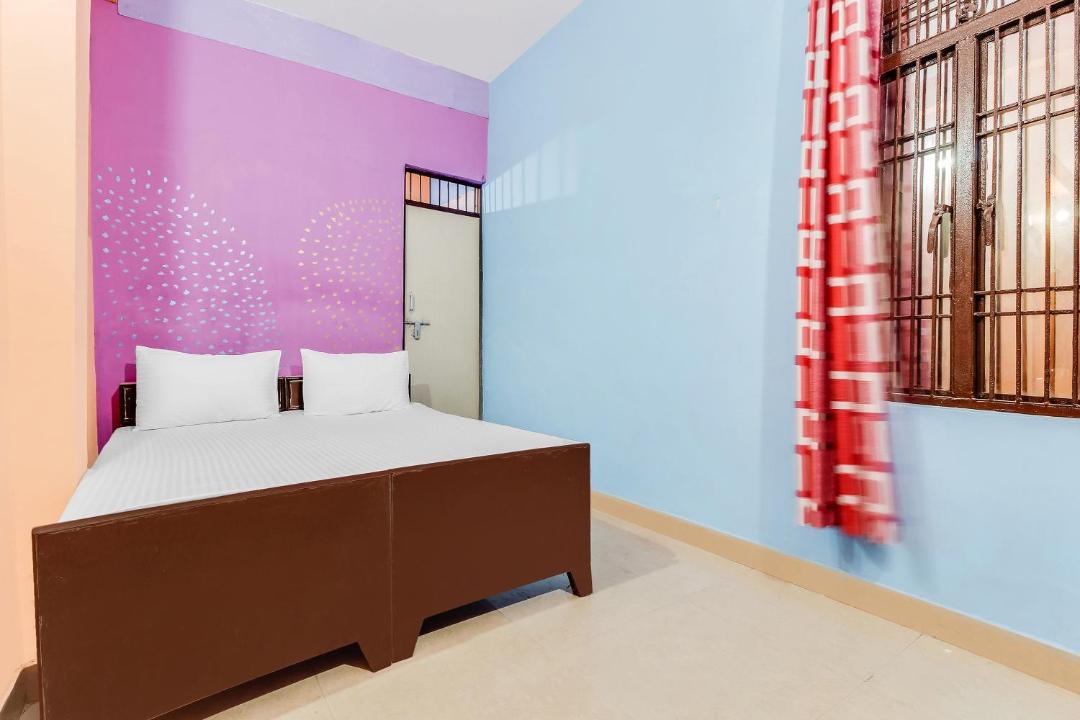 Photo of Bedroom in Taj Ganj