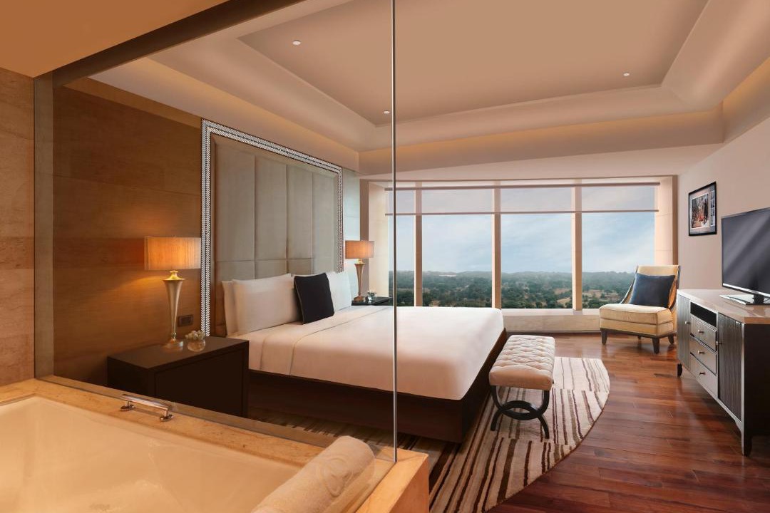 Photo of Others in DLF Phase 3