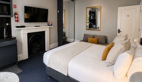 Double Room with Shared Bathroom