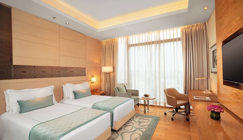 Superior Room Twin Bed with Bath Tub