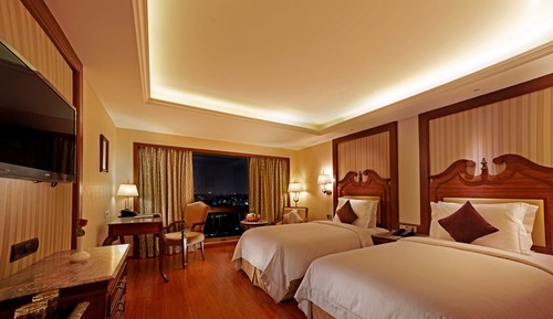  Hablis Room
