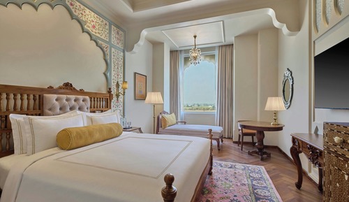 Executive Room, 1 King Bed with Sofa bed