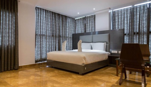 Premium Room, 1 Queen Bed, City View