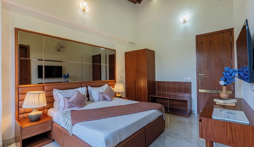 Deluxe Apartment