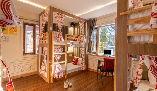 6 Bed Premium Mixed Dorm
