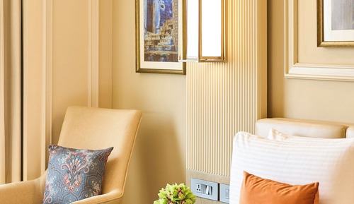 Superior Room, 1 King Bed
