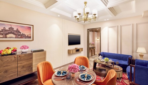 Luxury Suite
