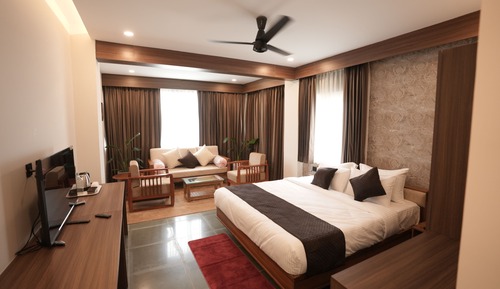 Executive Suite, City View