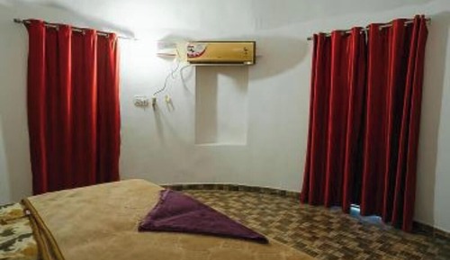 Deluxe swiss huts