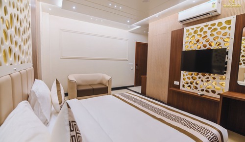 Superior Room, 1 King Bed