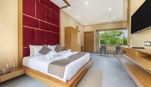 Superior Studio Suite, Garden Area