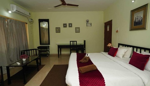 Deluxe Studio, Balcony, Courtyard View