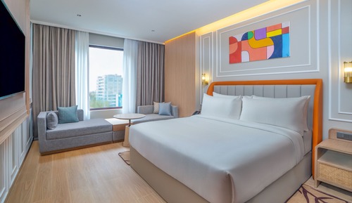Deluxe Room, 1 King Bed