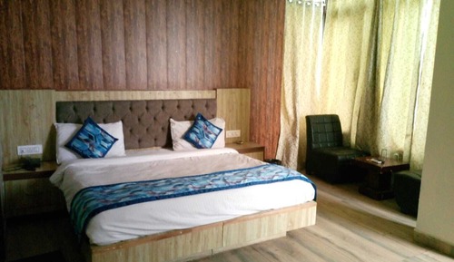 Deluxe Double Room, City View
