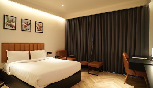 Executive Room, Pool View