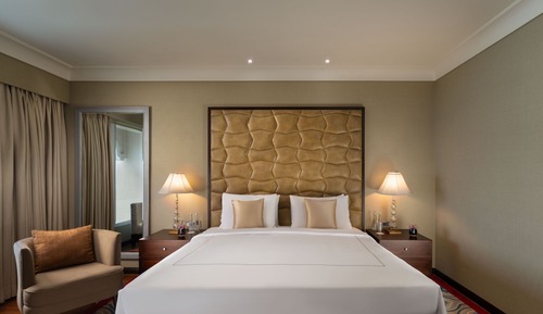 Luxury Room, 1 King Bed