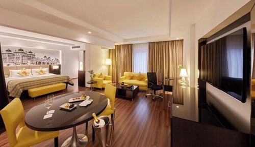 Orchid Suite Room