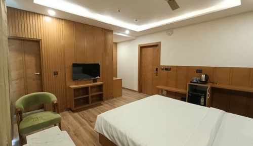 Superior Room, Garden View