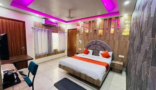 Deluxe Double Room, City View