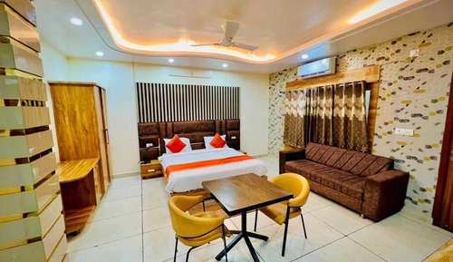 Superior Double Room, City View