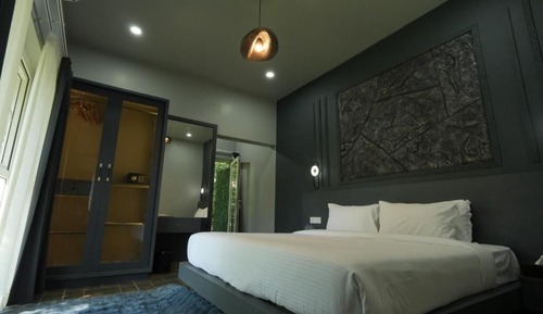  Balatta Suite AC Room with Balcony