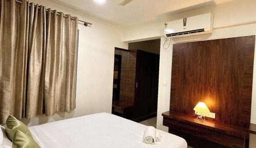 Deluxe Double Room, City View