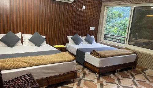Double or Twin Room with Lake View