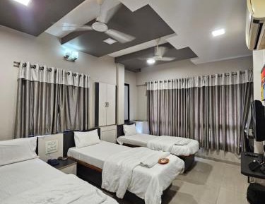 Deluxe Triple Room