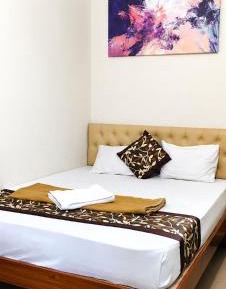 Deluxe Double Room (2 Adults + 1 Child)