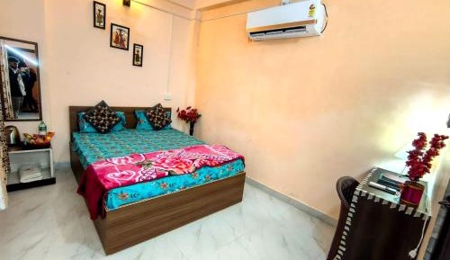 Deluxe Double Room (2 Adults + 1 Child)