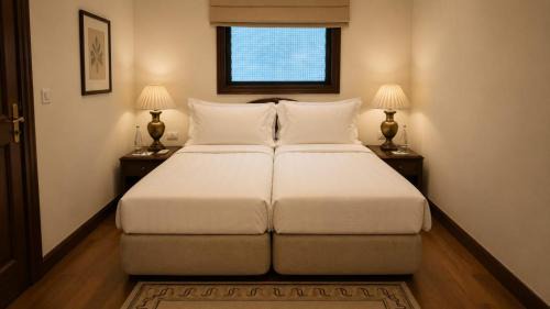 Deluxe Suite with Living Room - Twin