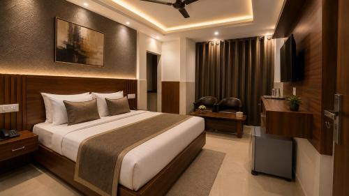 Deluxe Double Room (2 Adults + 1 Child)