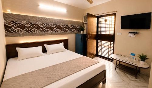 Deluxe Family Room