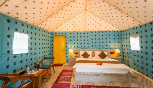 Deluxe Double Room (2 Adults + 1 Child)